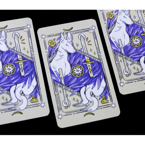 Карты Таро Белого Божества в металлической коробке | White Numen Tarot in a metal box