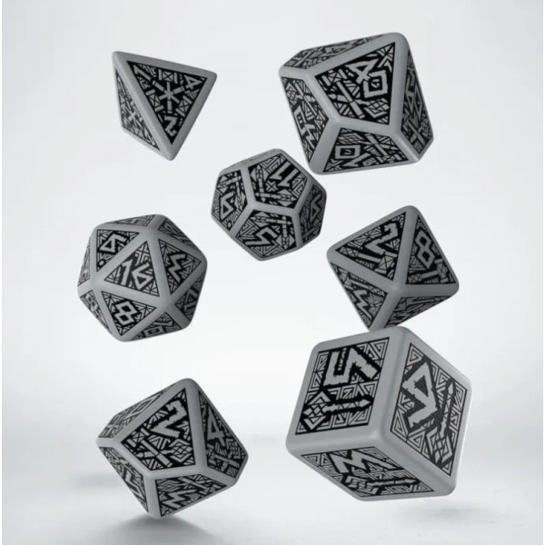 Кубики Dwarven Gray & black Dice Set. Q WORKSHOP